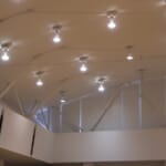 スポーツ施設　神戸常磐大学　体育館間仕切りネット設置工事