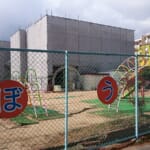 スポーツ施設　神戸市立きぼうの丘幼稚園　外壁・屋上防水改修他工事　弊社元請け施工‐施工中