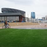 スポーツ施設　メリケンパーク　人工芝設置工事